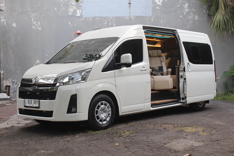 Sewa Hiace Premio Jogja VIP